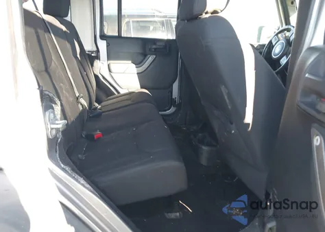 2014 Jeep Wrangler Unlimited Sport z USA, uszkodzony, nr VIN 1C4BJWDG3EL251424